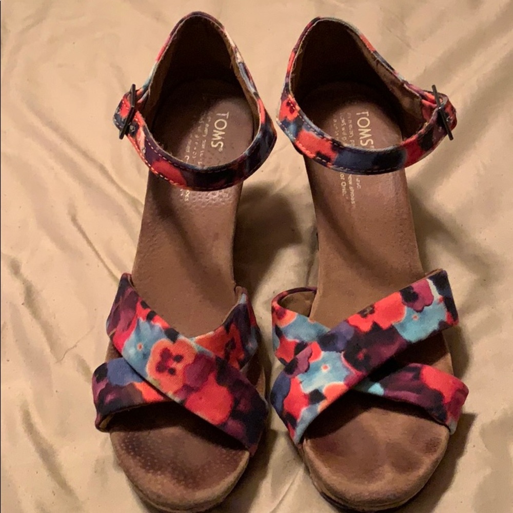 Toms floral sandals